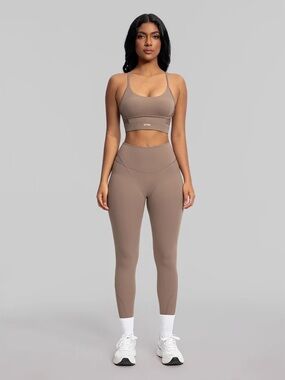 BetterMe High-Waisted Stretch Performance Leggings in Brown